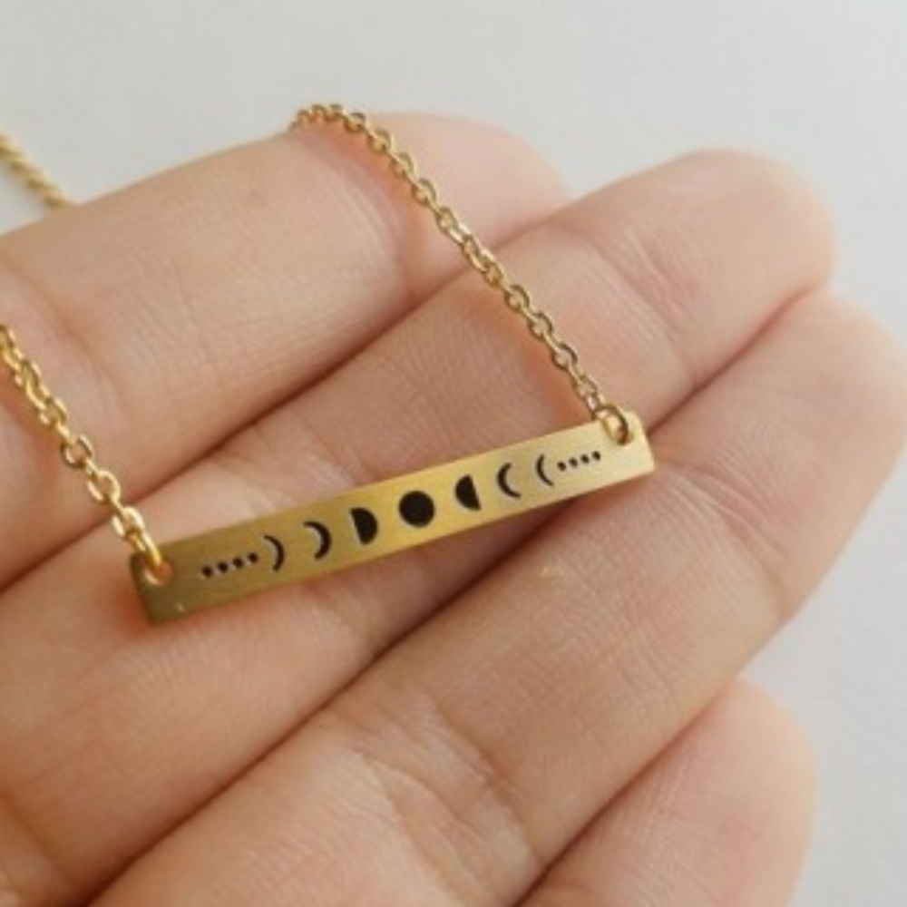 18k Gold Plated Stainless Steel Moon Bar Necklace Gold - Picture 5 of 5